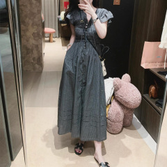 フレンチレトロな黒と白のチェック柄レースアップパフスリーブドレス女性の夏の気質ウエスト痩身デザインロングスカート