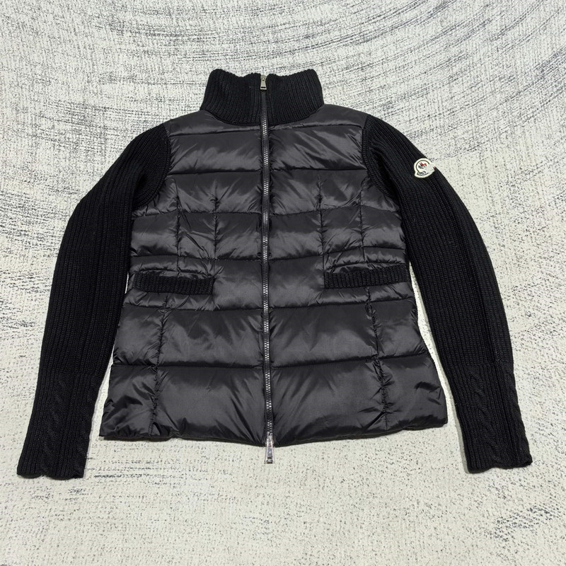 高品原标蒙家徽章刺绣LOGO针织袖拼接90白鸭绒轻薄立领羽绒服女装|undefined