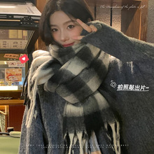 2025新款黑白格子围巾秋冬季男马海毛情侣保暖加厚围脖送男友礼物