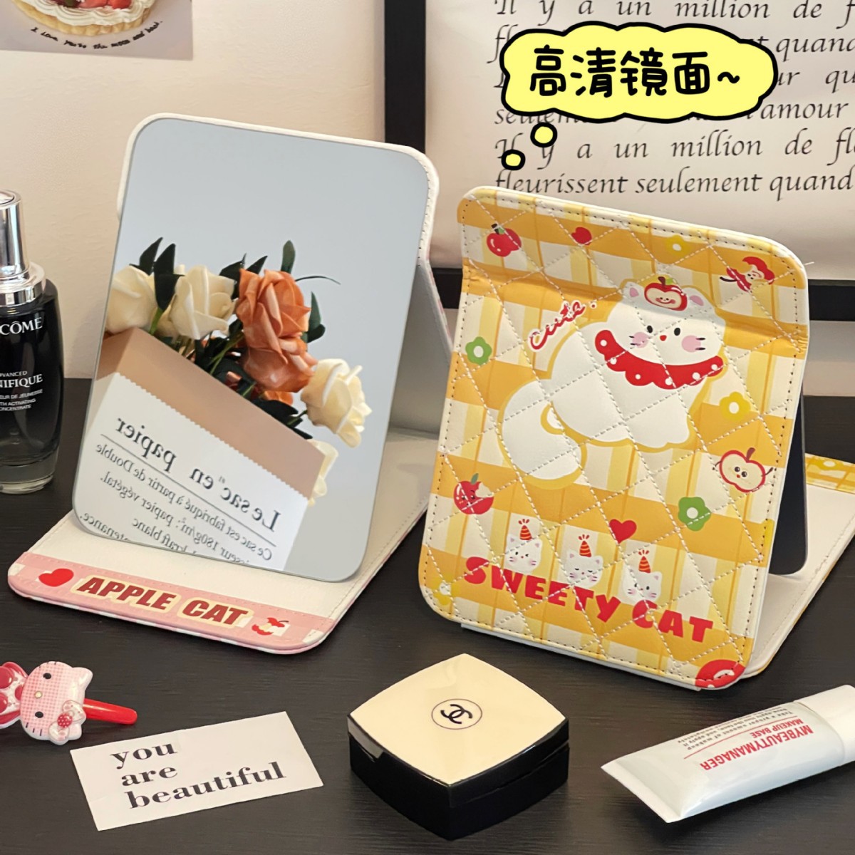 Nuevo espejo de maquillaje de escritorio, dormitorio de estudiantes, espejo pequeño, espejo de escritorio, espejo plegable portátil, simple y lindo