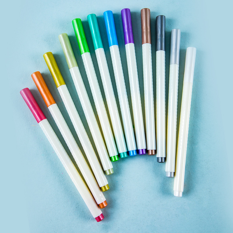 505 Pluma de metal Pluma flash de fantasía Marcación de color de metal Libro de mano de bricolaje Marcación fluorescente Juego de 12 colores
