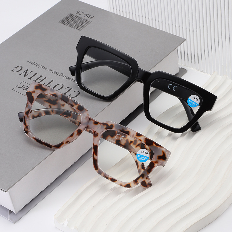 2025 New Cross-Border Large-Frame Anti-Blue Light Reading Glasses for Women, European and American Square Fashion Retro Elderly Reading Glasses Wholesale 2025 New Cross-Border Large-Frame Anti-Blue Light Reading Glasses for Women, European and American Square Fashion Retro Elderly Reading Glasses Wholesale