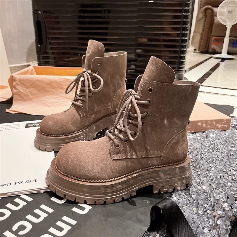 Mattes Leder, Schnürstiefeletten mit Buchstaben-Klappkragen, große gelbe dicke Sohle, zwei auf Schwamm, Motorradstiefel für Damen_voghion.com