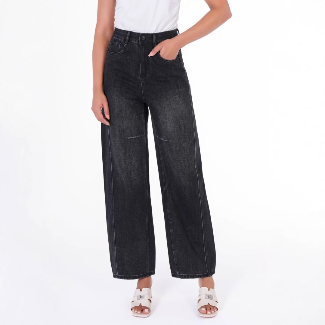 Huanghuashou 2026 Spring New Black and Gray Harem Curved Jeans for Women, Unique Retro Slimming Cropped Tapered Pants