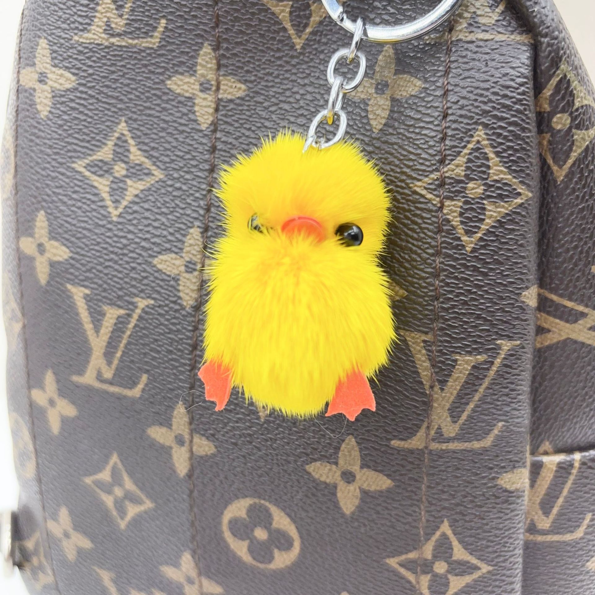 Mini piel de visón, pequeño pato amarillo, llavero de coche, colgante lindo, muñeca, regalo de mochila escolar para estudiantes