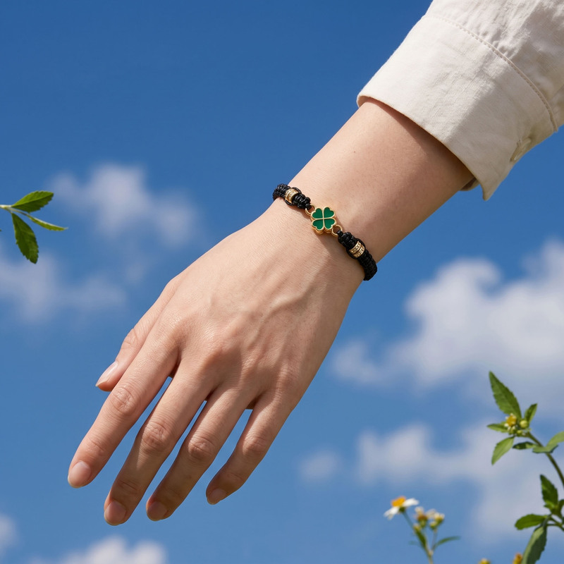 European and American Cross-Border Minimalist Magnetic Four-Leaf Clover Bracelet, Fresh Style, Hand-Woven Alloy, Adjustable Couple Bracelet