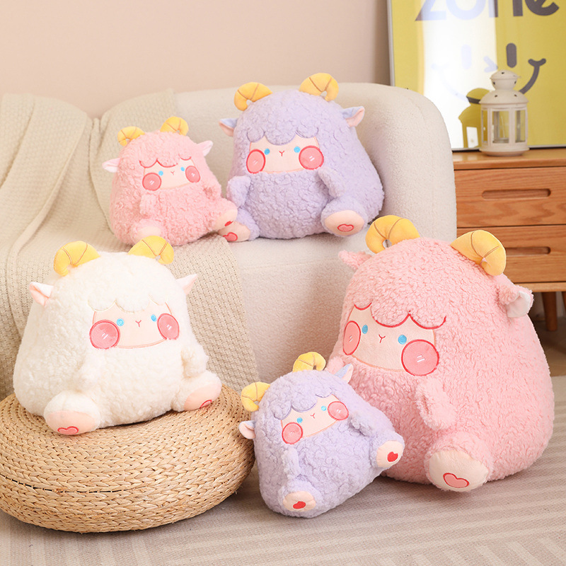 Caricatura muñeca de peluche muñeca de oveja muñeca de almohada muñeca de niños muñeca de sueño regalo de cumpleaños para niños y niñas