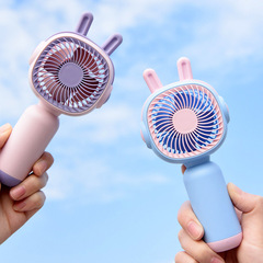 アニメusb充電携帯扇風機オフィスデスクトップ怠け者携帯電話スタンド手持ち扇風機大風力扇風機