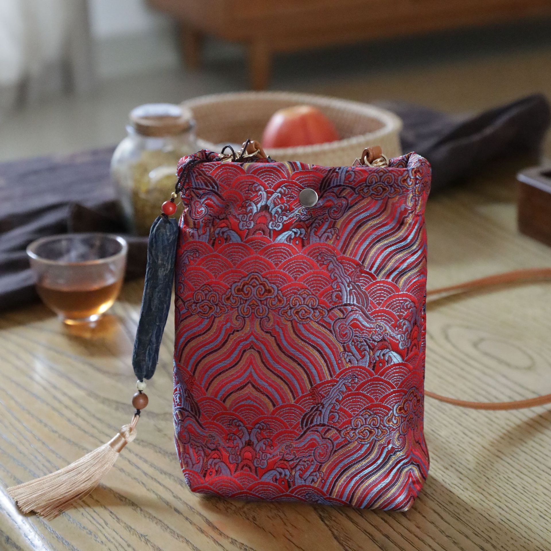 文艺棉麻手机包女斜挎帆布包袋迷你日系夏竖款轻便单肩水桶包百搭