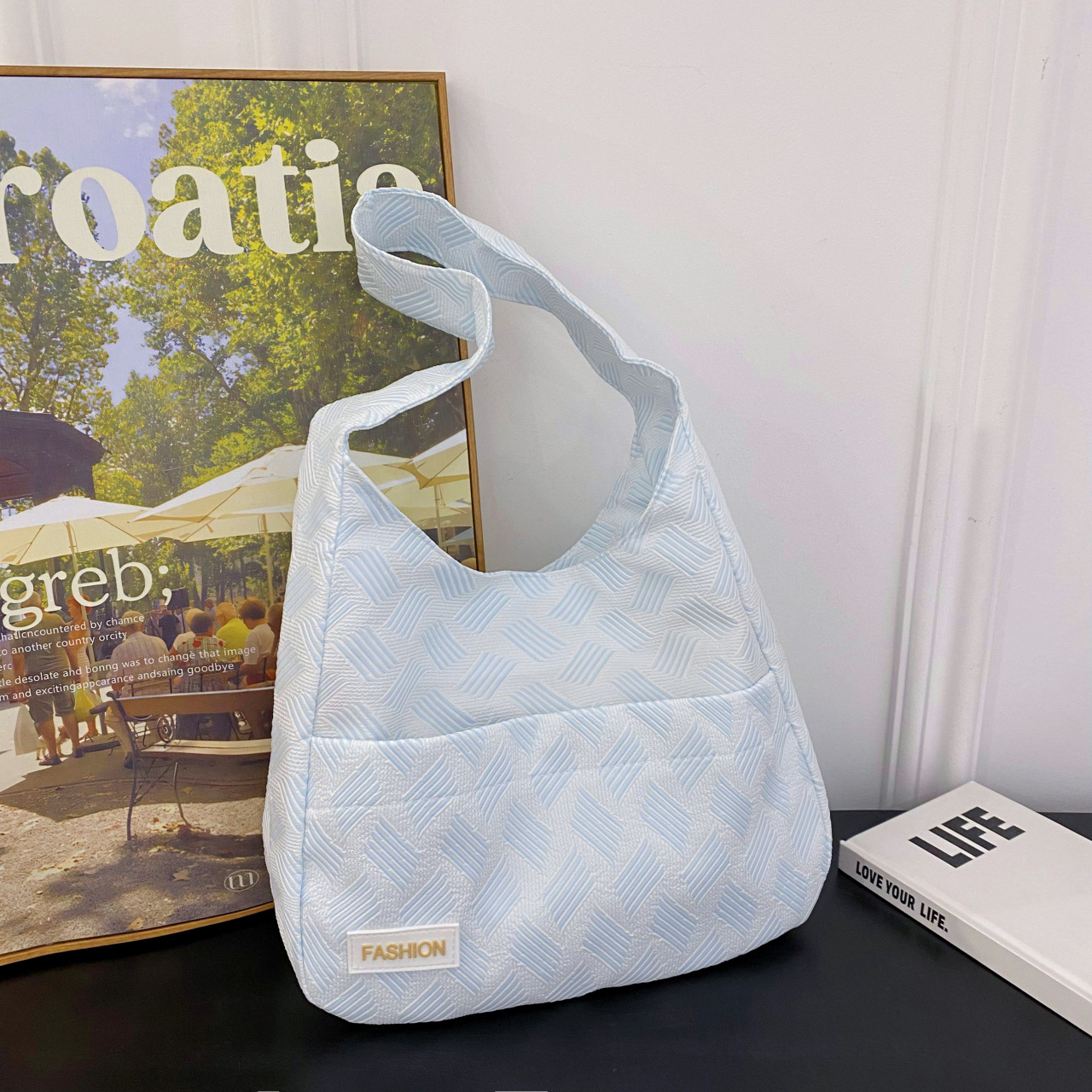 Minimalist Versatile Women's Large Capacity Summer Commuting School Handheld Nylon Single Shoulder Bag_voghion.com