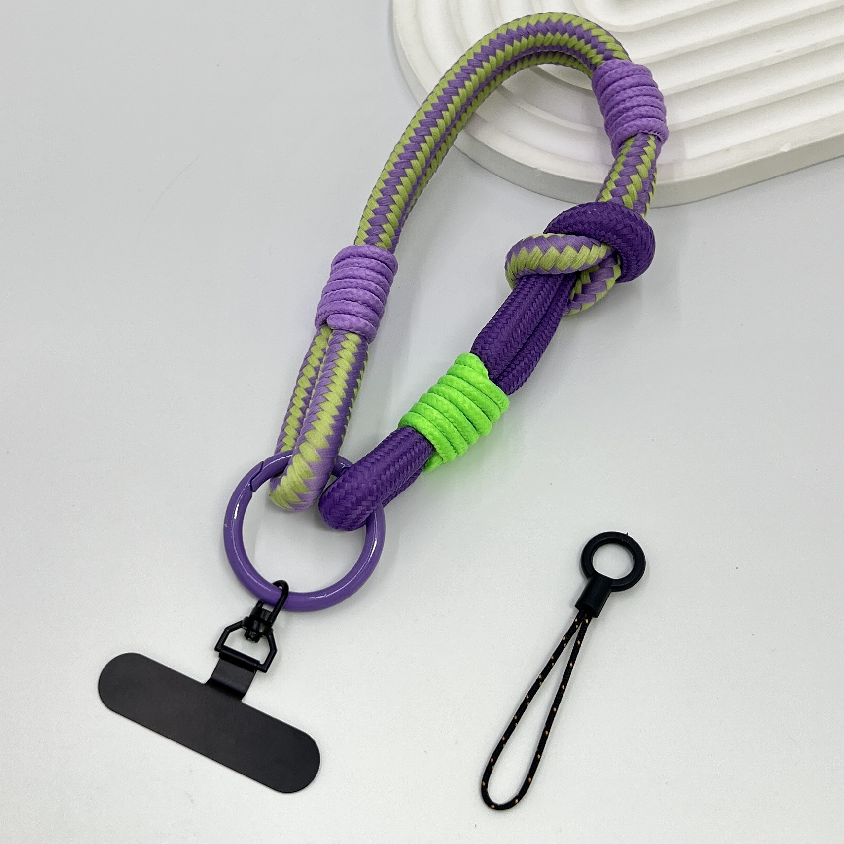 Gran anillo grueso ajustable cuerdas de muñeca empalme de caso de teléfono móvil japonés y coreano corto hardware rotativo hoja de metal resistente a caídas