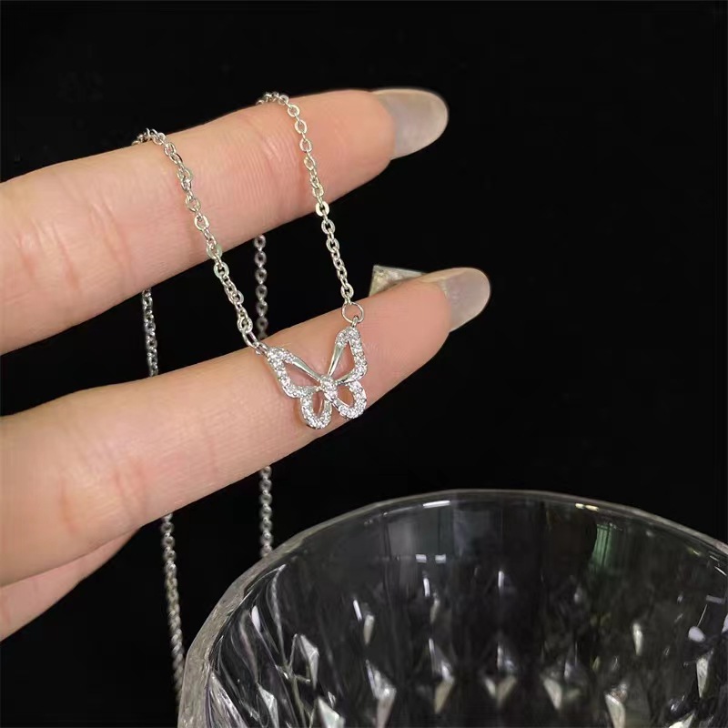 Silver Sparkling Butterfly Diamond Necklace Women's Fashion Simple Temperament Personality Niche ins Style Design Sense Clavicle Chain