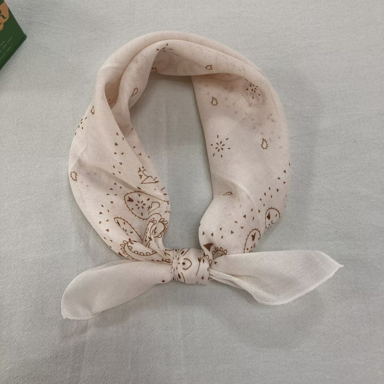 44m가지 색상의 캐슈 꽃