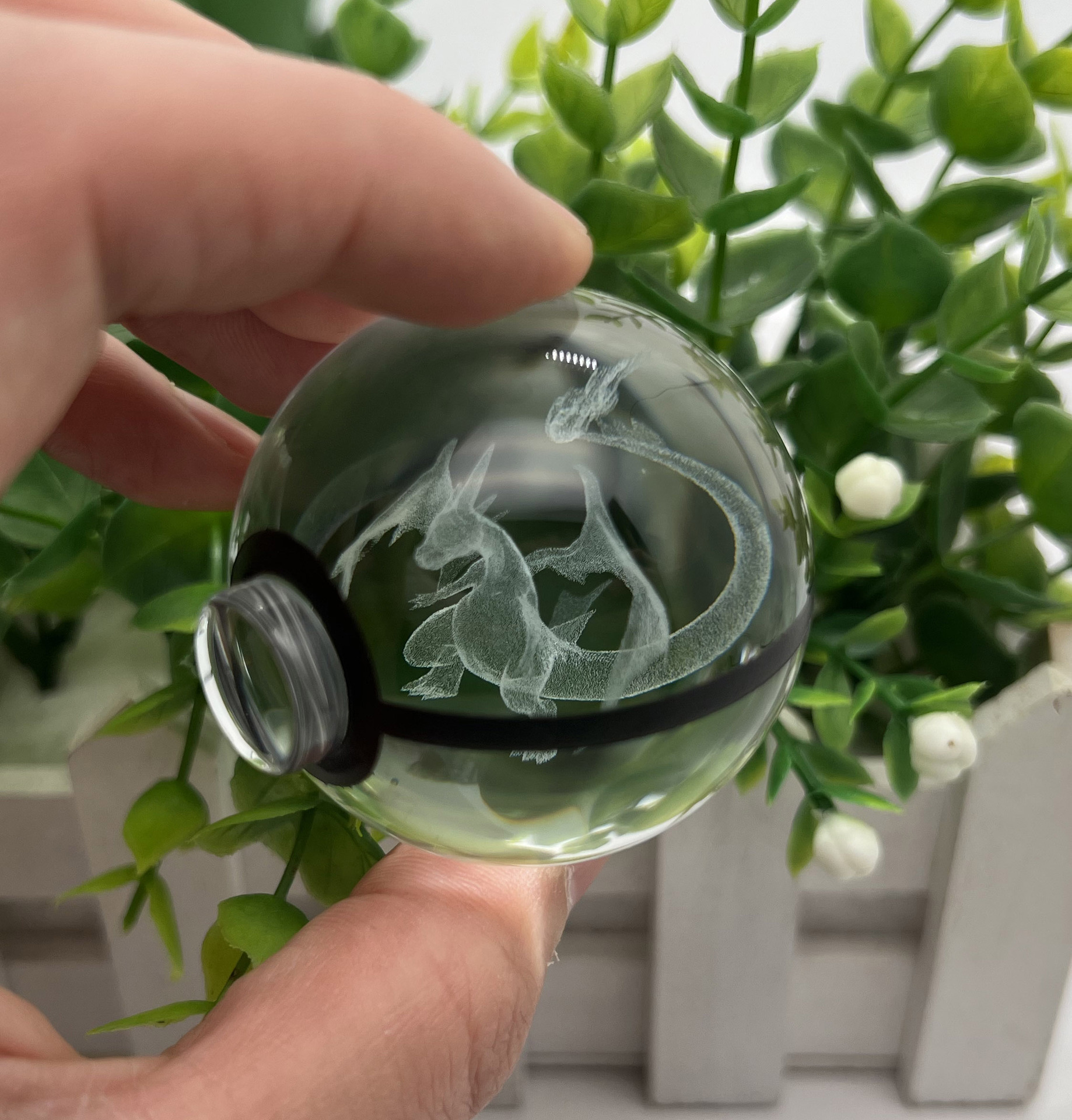 Exclusivo transfronterizo nueva serie de Navidad BOLA DE elfo Pokemon bola de cristal periférica super gigante dragón de pulverización de fuego luz nocturna