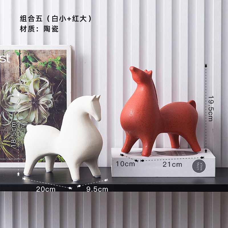 リビングルームの置物は軽くて豪華で高級な雰囲気のお酒棚の装飾品です。