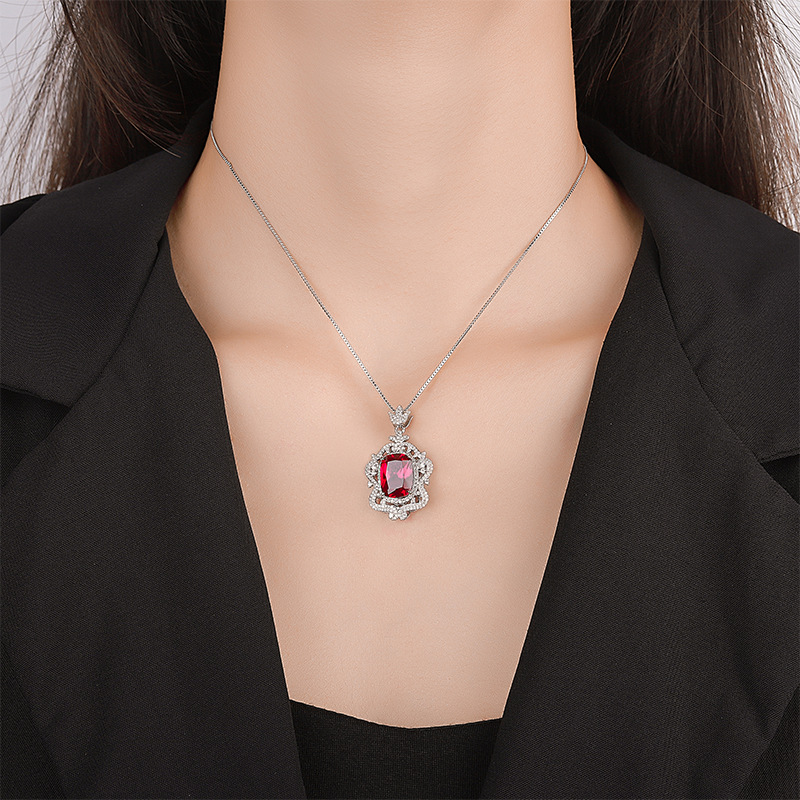 Zhuang sheng joyería de cobre inferior chapado en oro europeo simulación esmeralda red gang yuhao con incrustaciones de grasa cuadrada 12*16 colgante collar para las mujeres