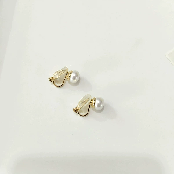 Ear clips pearl, 8mm