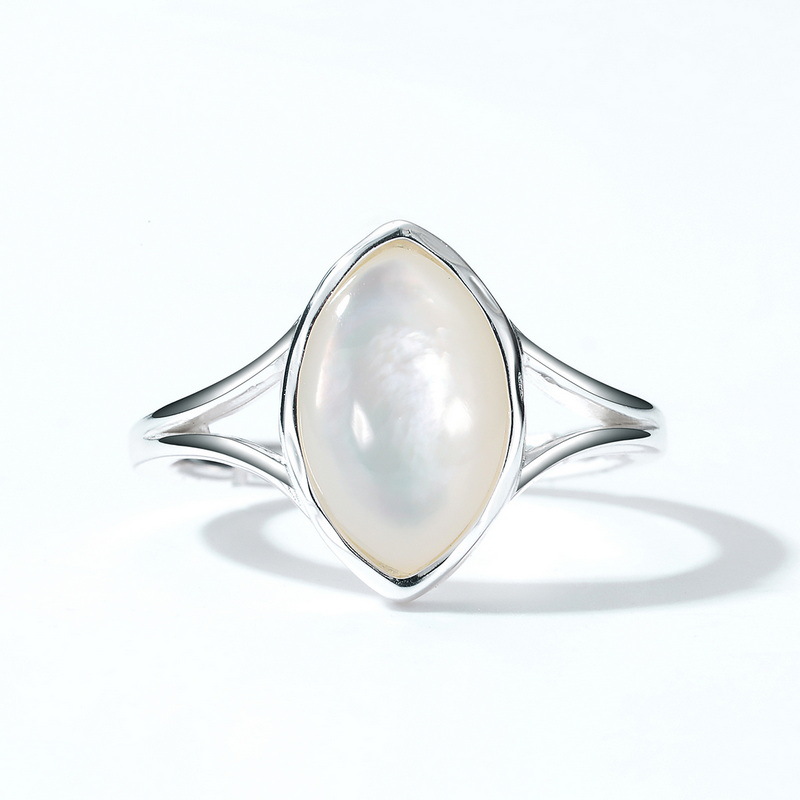New retro simple 925 silver electroplating simple geometric white shell ring