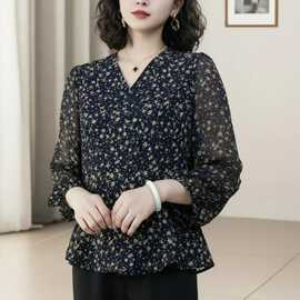 一件代发 秋季新款打底衫女开衫气质显瘦遮肉时尚修身百搭妈妈装T