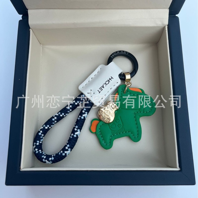 すぐにお金のある牛革のアイデアが精巧でシンプルなカップルのプレゼントが可愛いです。|undefined