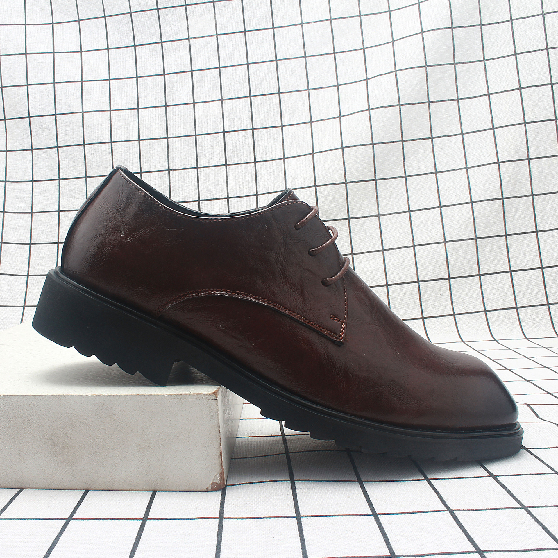 ��ʽ����ƤЬ2025����Ӣ�������Ь1314