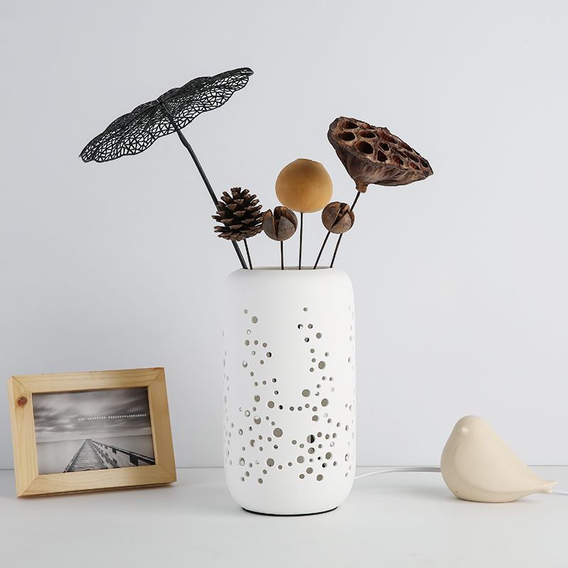 ALM 창조적 인 간단한 세라믹 장식 꽃병 침대 옆 테이블 따뜻하고 낭만적 인 침실 침실 분위기 야간 조명 테이블