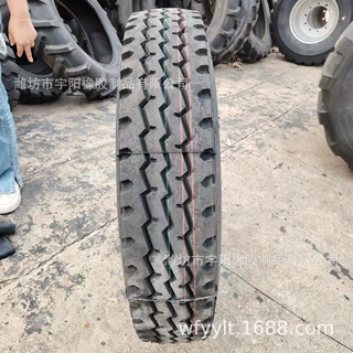 8.25R20 载重卡车 运输车轮胎  三线花纹 货车轮胎
