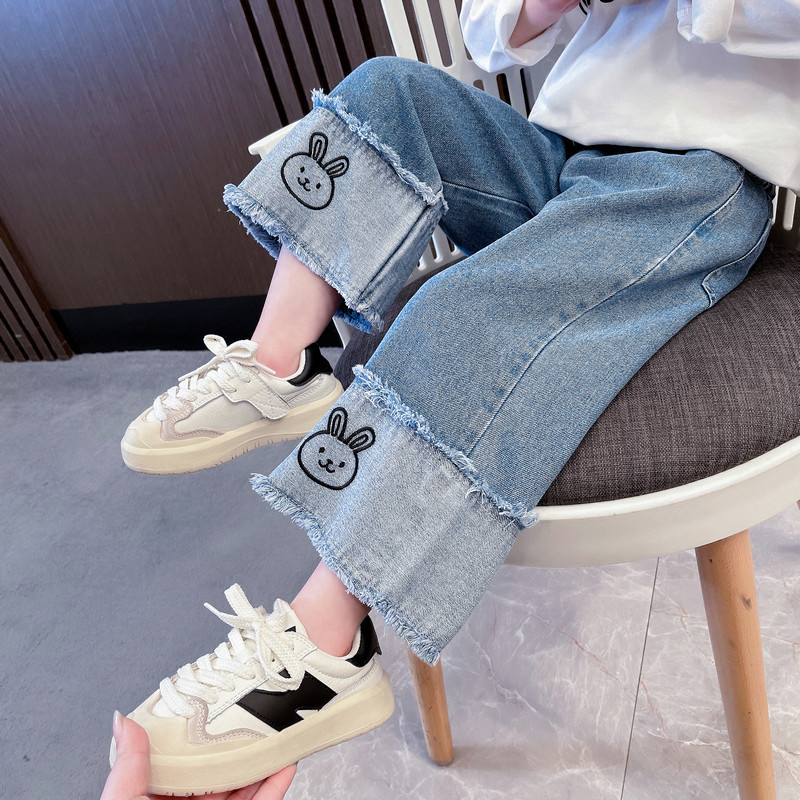 Nuevos pantalones jeans de chicas de moda 2026 primavera y otoño bebés femeninos piernas amplias de primavera pantalones de primavera para niños image 6