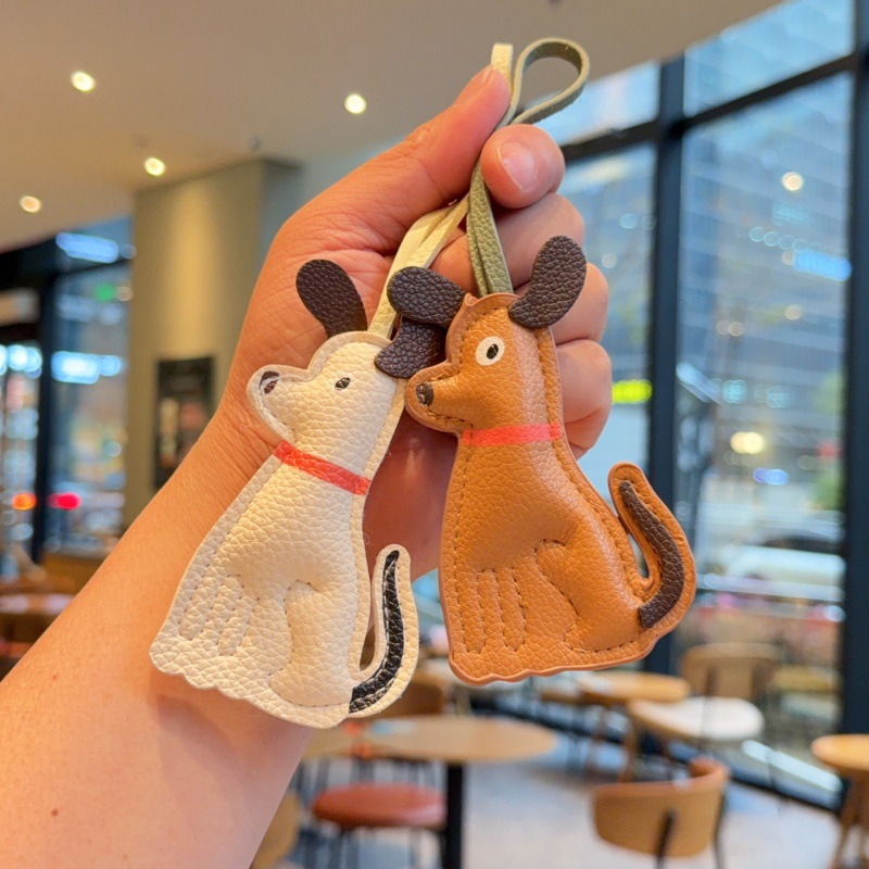 Vintage Luxus-Schlüsselanhänger, handgefertigt aus Leder, mit Welpenmotiv, schlichtes Taschenaccessoire, kleines Geschenk zum Jahr des Pferdes, ideales Geschenk zum Kindertag_voghion.com