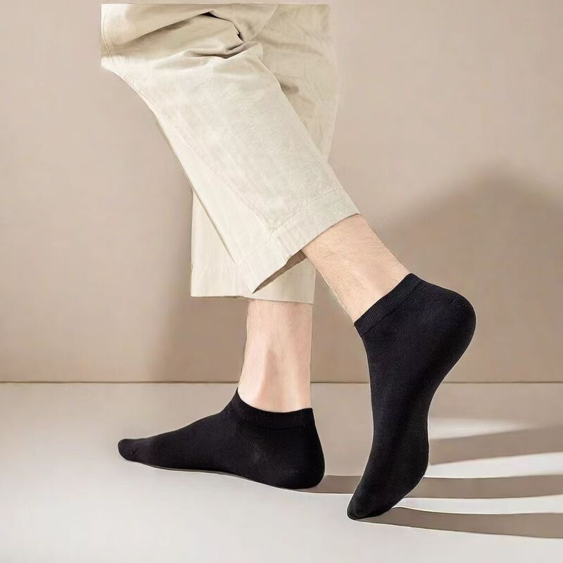 黒と白のファッションの靴下の女子学生のストッキングの綿の靴下は春と秋の季節の女子学生の靴下の諸及び靴下業の女性の靴下の秋を卸売りします。|undefined