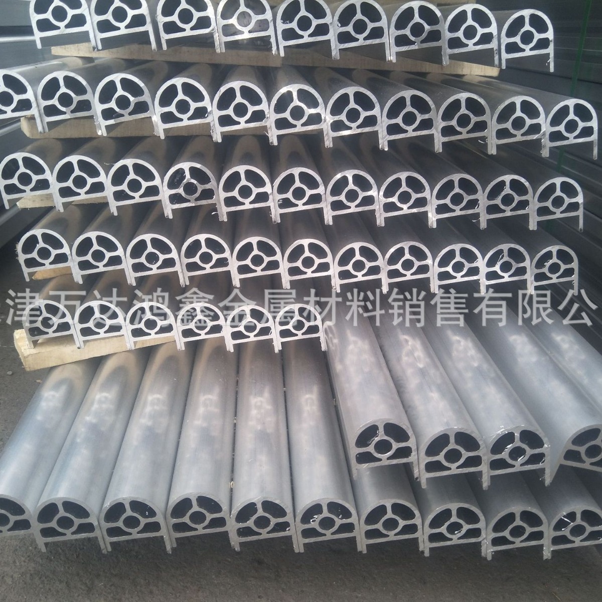 天津3A21防锈铝管规格，AL6061厚壁铝管厂家，外方内圆铝型材