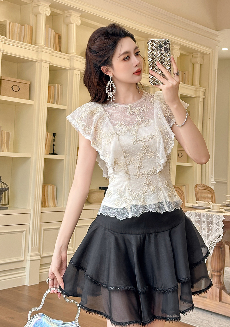 Áo ren nữ ôm dáng tay ngắn cổ tròn diềm xếp nếp — mơ chi tiết 1