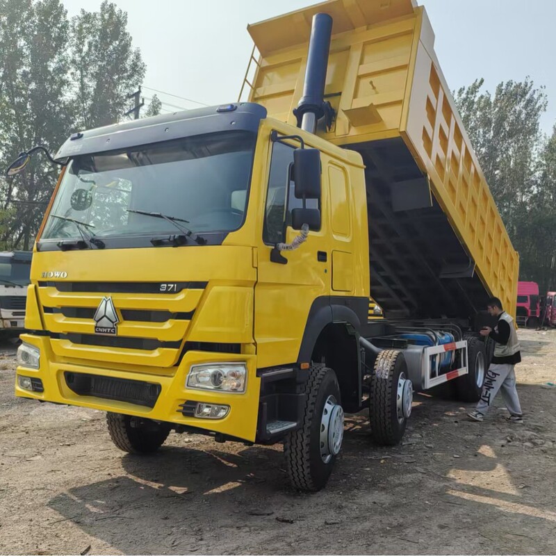 Used Howo Port Dock Truck Howo Tractor Tractor Howo Rear Eight-Wheel Dump Truck Used Howo Port Dock Truck Howo Tractor Tractor Howo Rear Eight-Wheel Dump Truck