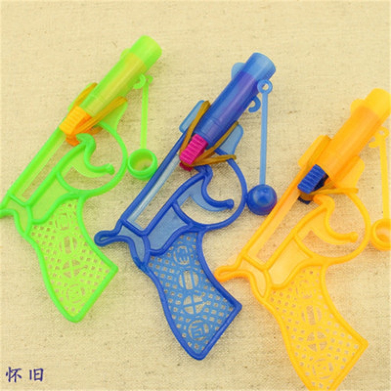 Yiwu pequeño mercado de productos básicos juguetes para niños al por mayor regalos del mercado nocturno bajo 1 yuan puesto nuevos pequeños regalos luminosos.