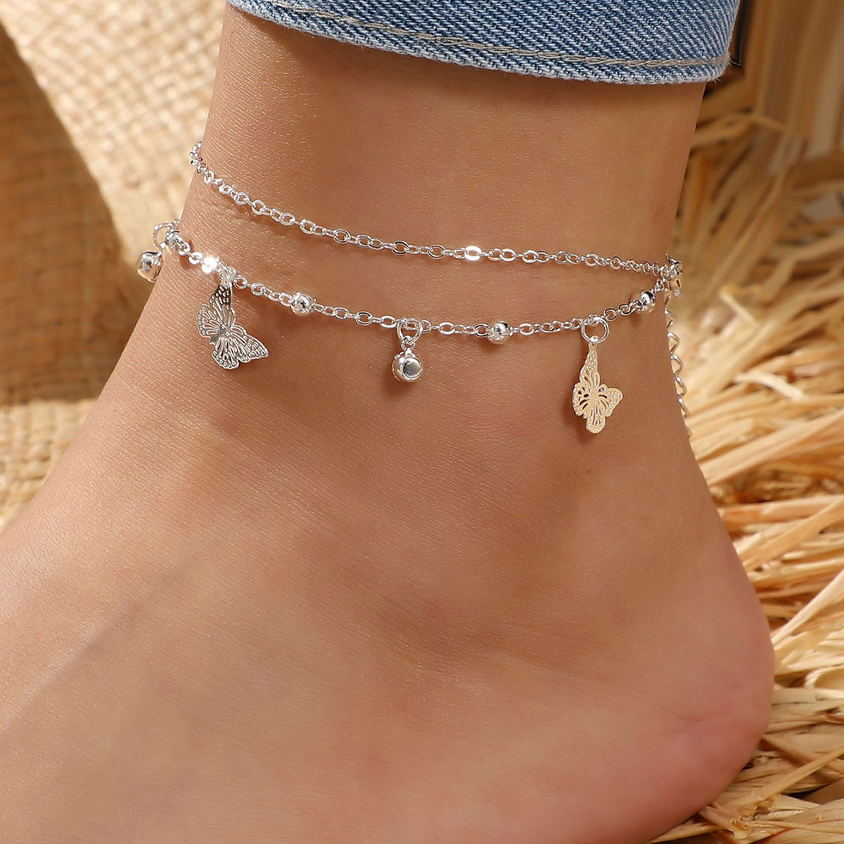 Europa y los Estados Unidos venden joyas de pies calientes temperamento bosque agujero mariposa correa de pie sexy simple joyas de pie personalidad red correa de pie mujer image 1