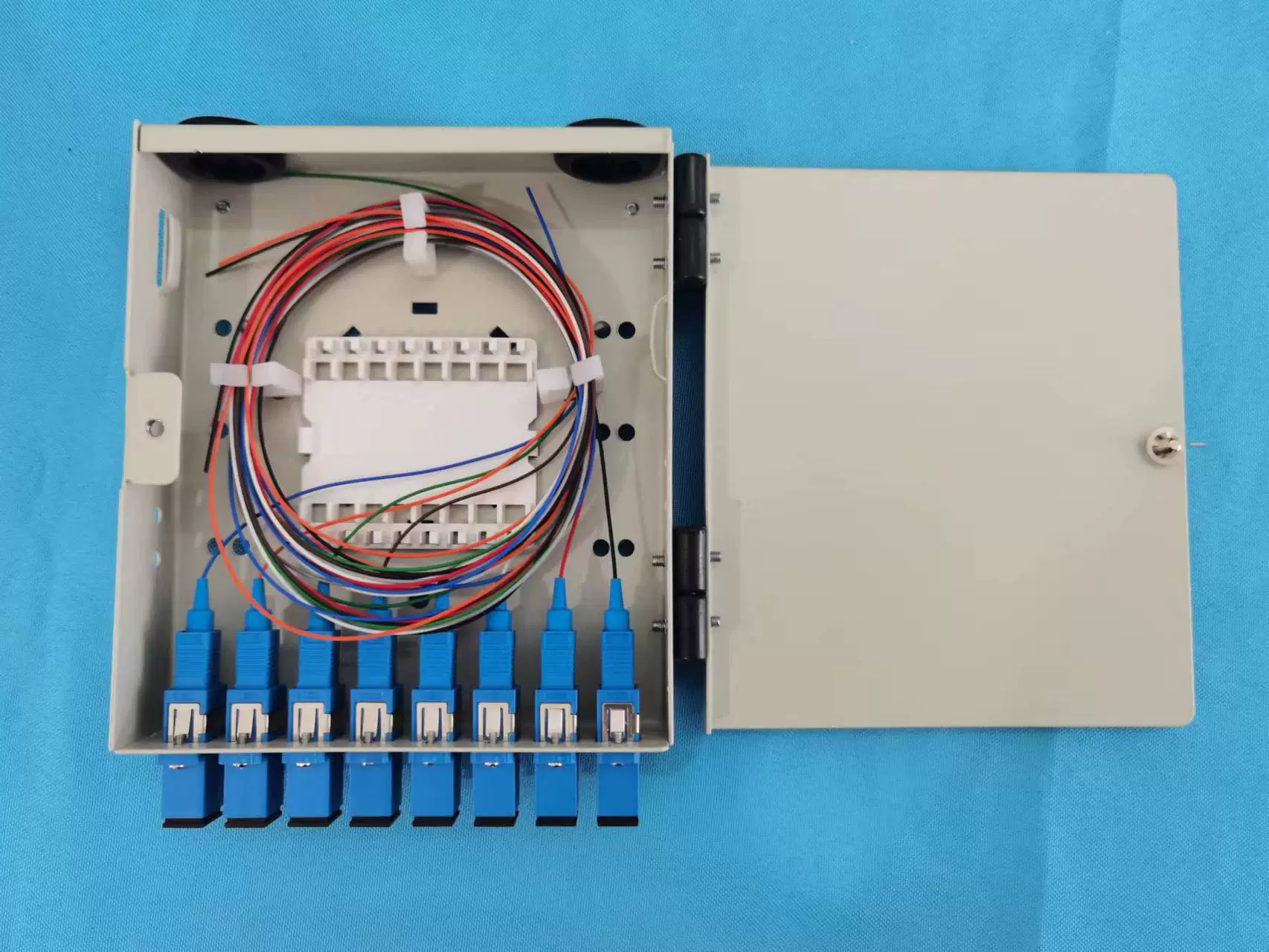 Настенная Клеммная коробка Hua Wei, Горячая партия, металлическая 4-портовая 8-портовая Корейская коробка для оптического волокна, пустая коробка