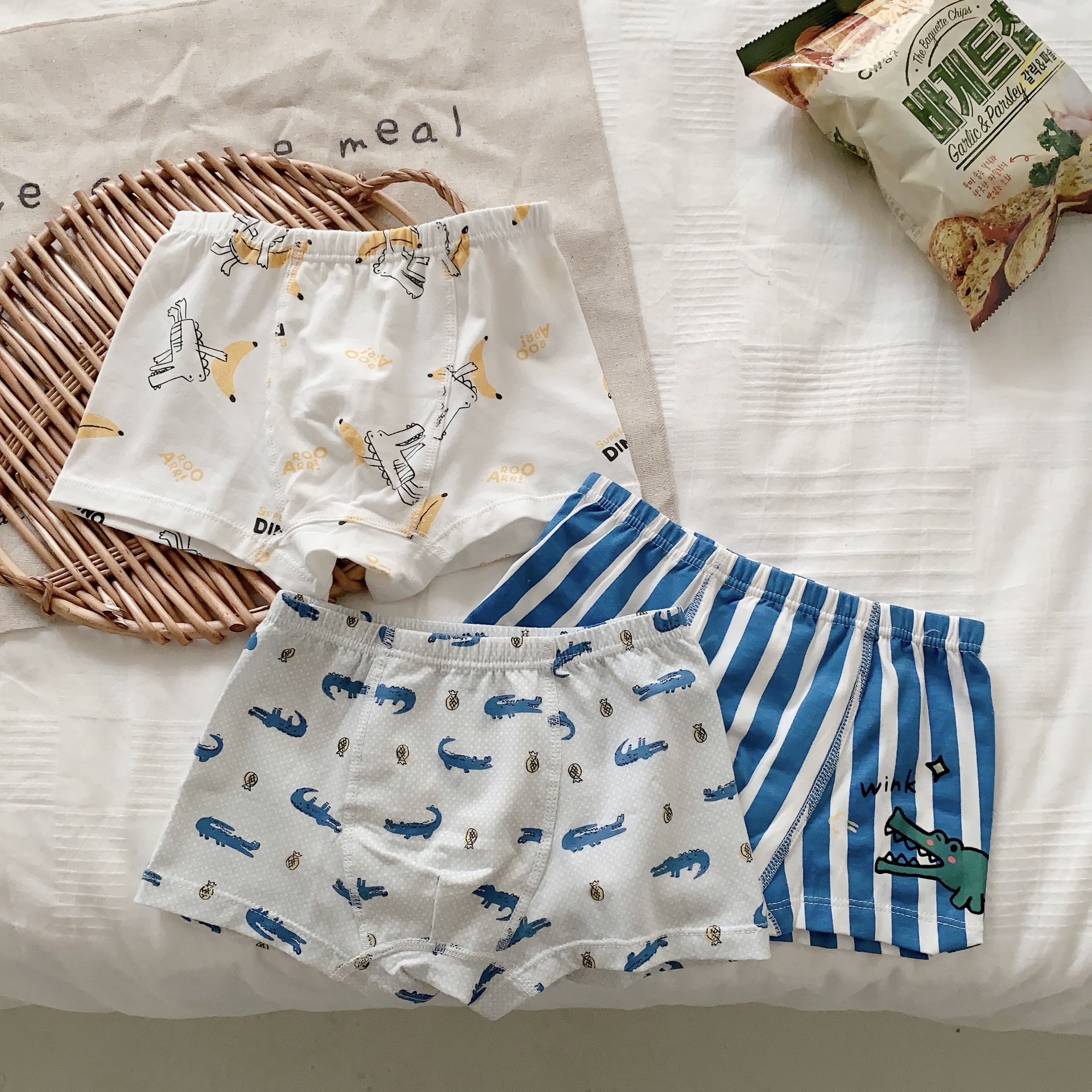 Huancai Autumn New Arrival Cartoon Cute Spandex Cotton Boys Girls Three-Piece Underwear Children's Underwear Class A Four-Corner