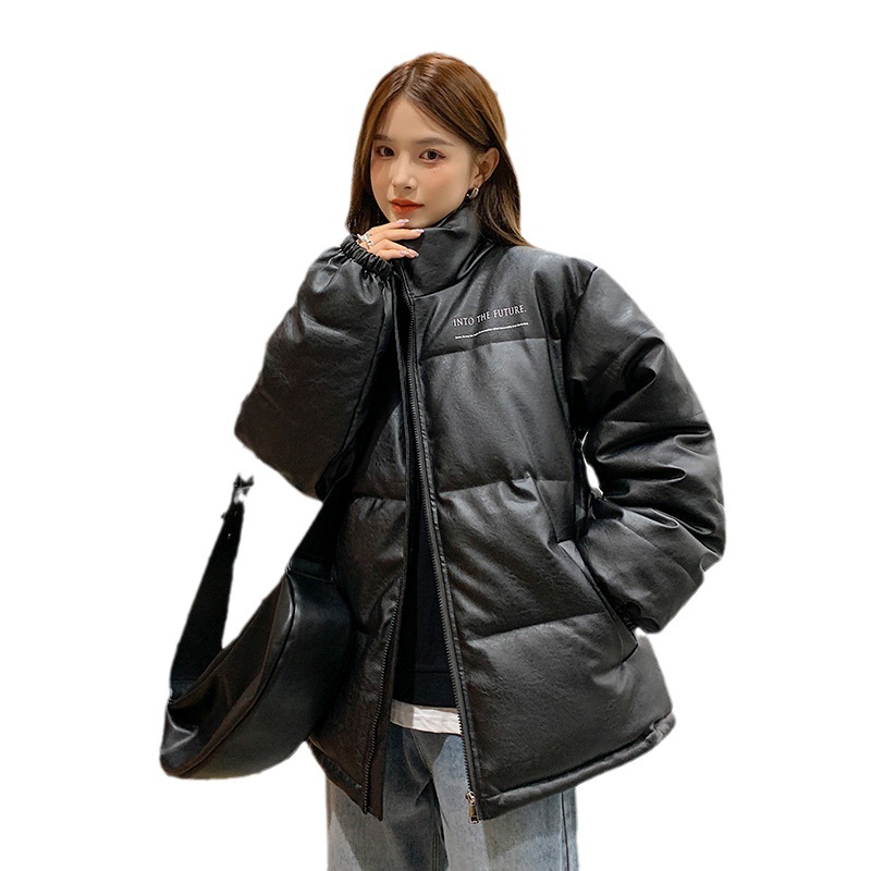 Ropa de algodón mujer 2023 nuevo estilo coreano suelto ropa de pan estudiantil gruesa tela PU letras chaqueta de algodón chaqueta de invierno image 6