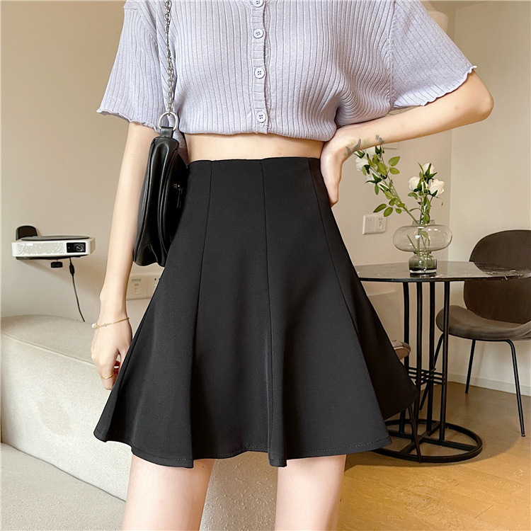 Black summer pleated skirt