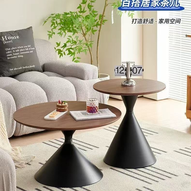 Cream-Colored Solid Wood Coffee Table for Living Room, Suitable for Small Apartments, Simple Modern Style, Trendy Light Luxury Wabi-Sabi Style Round Coffee Table