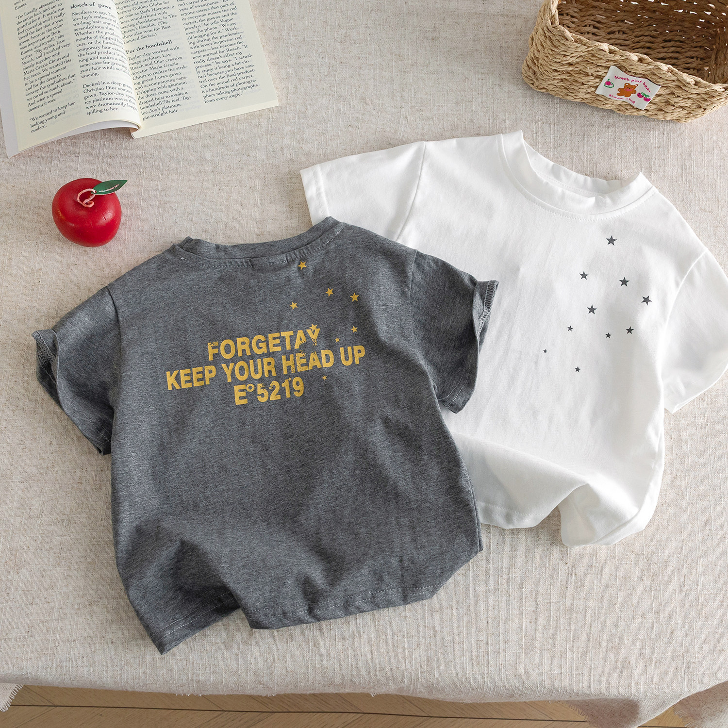 Children's Short-Sleeved 2026 Summer New Style Boys and Girls Letter and Number Printed Simple Half-Sleeved T-Shirt Baby Casual Top t