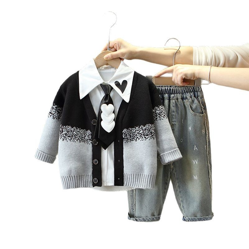 7670 traje de suéter de primavera para niños 2025 nueva ropa de primavera y otoño para niños suéter de punto de bebé de tres piezas de moda