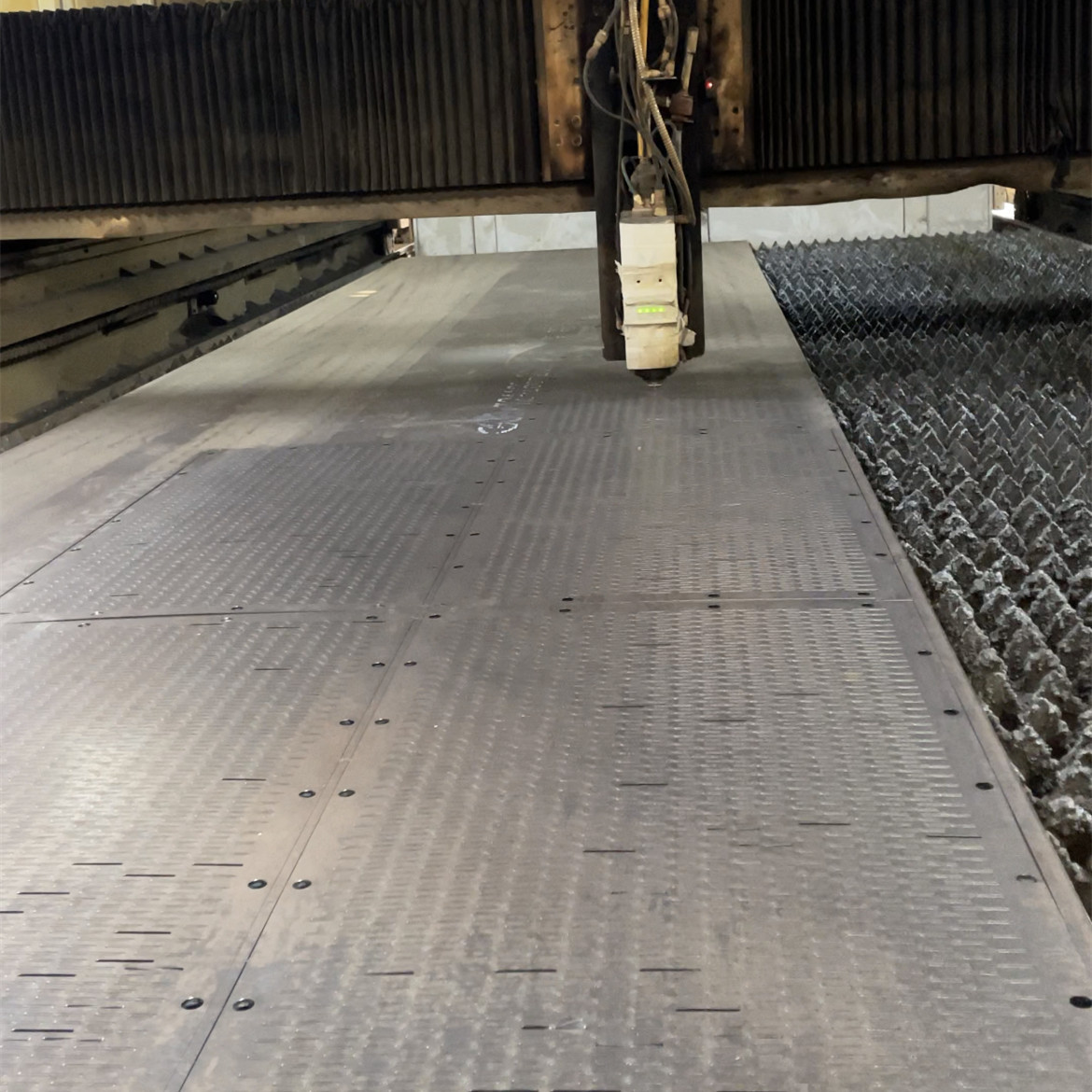 12Cr1MoV钢板15CrMo合金板结构钢鞍钢钢板现货