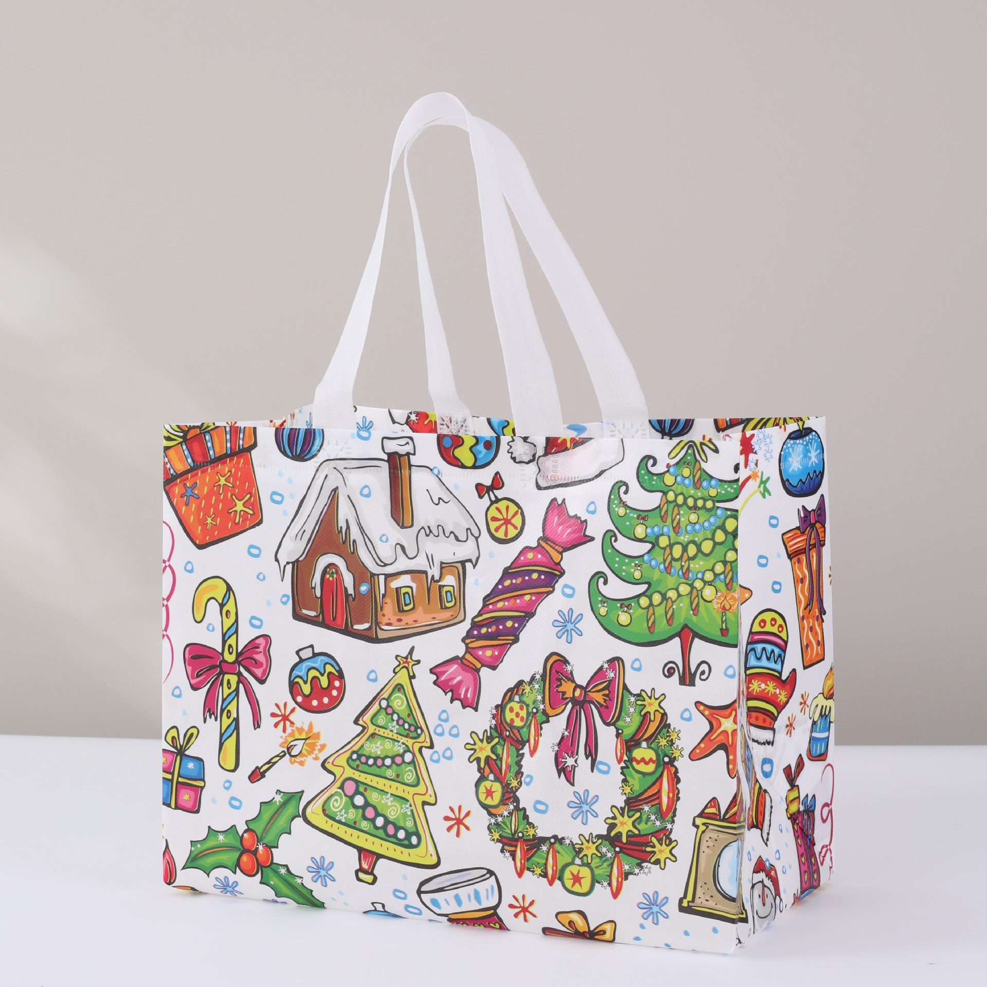 Navidad 31; alto 25 ancho 32 lado 17