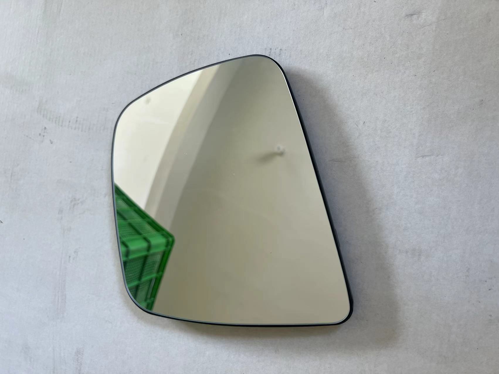 Special Zhengzhou Nissan nv200 Left Rearview Lens nv200 Right Anti-glare Reflector Outer Reversing Lens Heating
