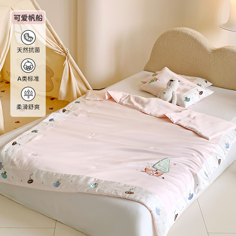 Cute sailboat a (60s lenzing tencel) / 120x150cm children/kindergarten summer quilt