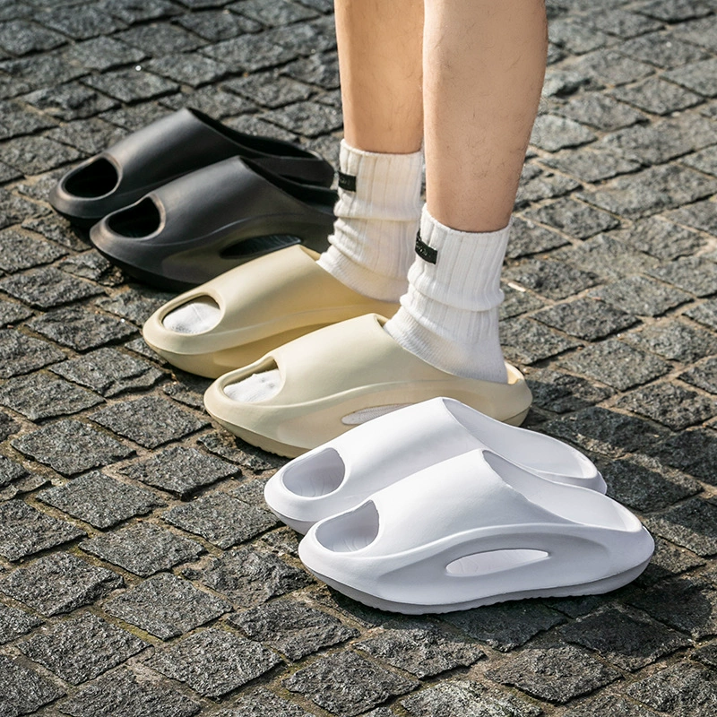 Ступать на фекалии тапочки для мужчин лето 2024 новый крытый дом с толстой подошвой снаружи носить нескользкие и вонючие EVA холодные тапочки