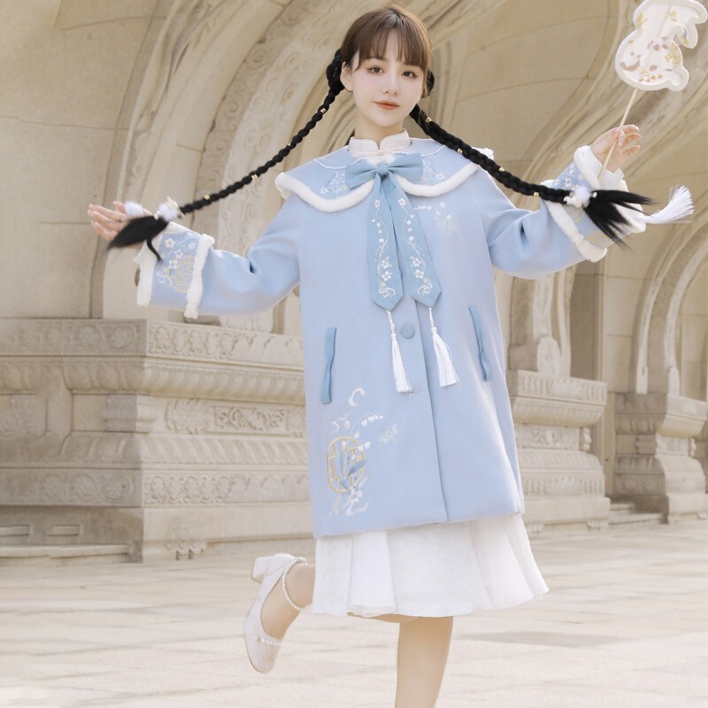 Original design Hanfu women's heavy embroidery jacket with fleece cape and cheongsam, autumn and winter two-piece set 6460 Original design Hanfu women's heavy embroidery jacket with fleece cape and cheongsam, autumn and winter two-piece set 6460