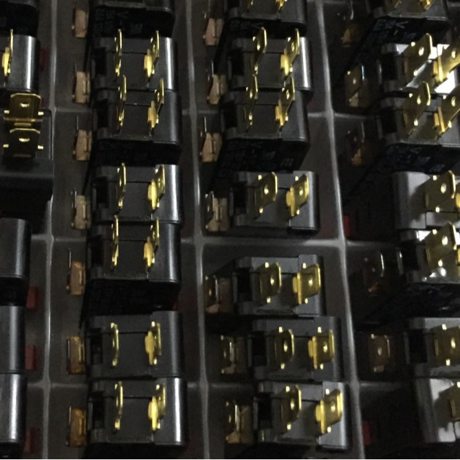 替代V-15-1C25 红点 行程限位微动点触按钮开关 15A/0.6A