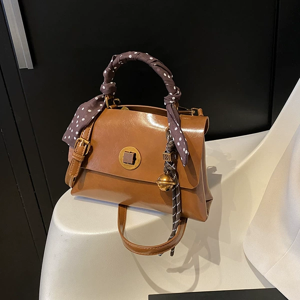 Brown+pendant